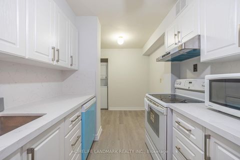 Photo 12 at PH12 - 25 Silver Springs Boulevard, L'Amoreaux, Toronto