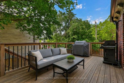 Photo 32 at 39 Ava Road, Forest Hill South, Toronto