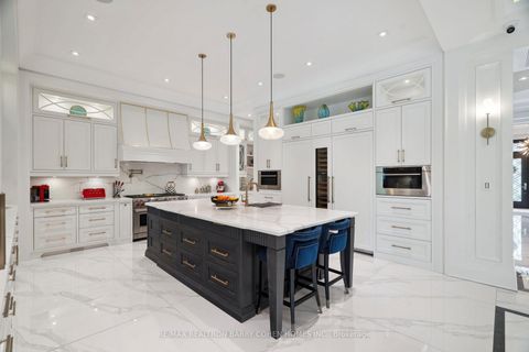 Photo 6 at 23 Lauderdale Drive, Windfields, Toronto