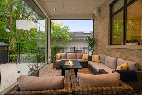 Photo 30 at 23 Lauderdale Drive, Windfields, Toronto