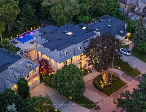 Photo 36 at 23 Lauderdale Drive, Windfields, Toronto