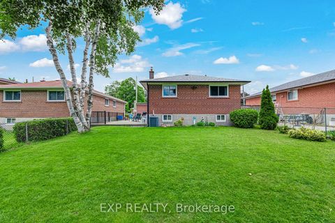 Photo 40 at 17 Marlena Drive, West Hill, Toronto
