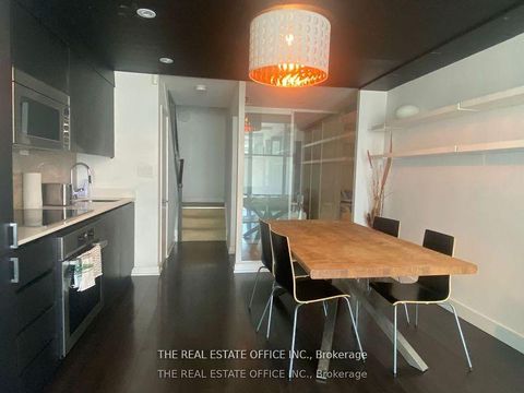 Photo 2 at G09 - 112 Fort York Boulevard, Waterfront Communities C1, Toronto