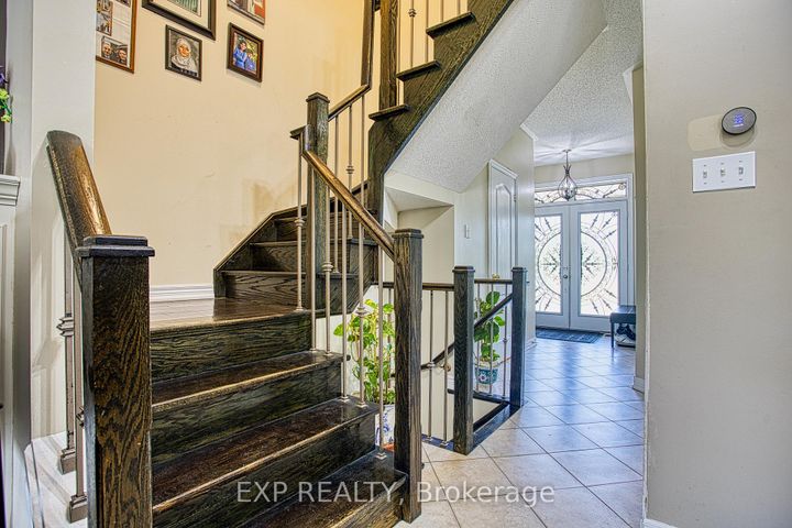 Photo 7 at 206 Springstead Avenue, Winona Park, Hamilton