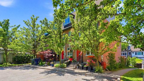 Photo 1 at 4 - 99 Goodwood Park Court, East York, Toronto