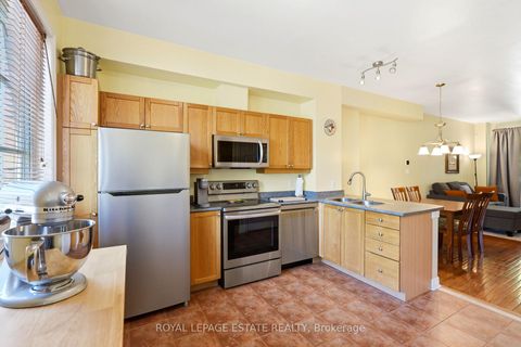 Photo 12 at 4 - 99 Goodwood Park Court, East York, Toronto