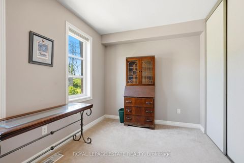 Photo 16 at 4 - 99 Goodwood Park Court, East York, Toronto