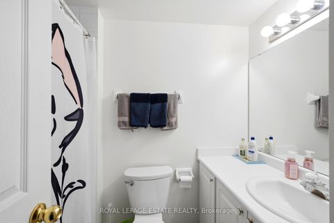 Photo 17 at 4 - 99 Goodwood Park Court, East York, Toronto