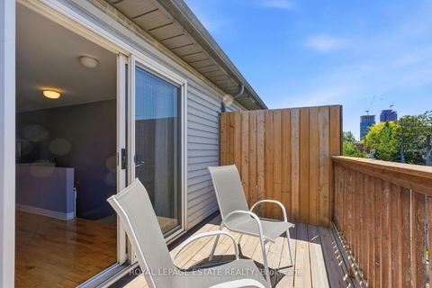 Photo 25 at 4 - 99 Goodwood Park Court, East York, Toronto