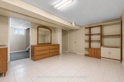 Photo 13 at 256 Ferris Road, Parkview, Toronto