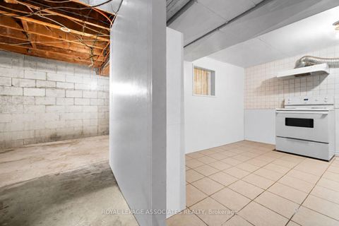 Photo 16 at 256 Ferris Road, Parkview, Toronto