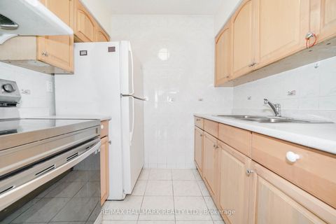 Photo 9 at 411 - 50 Lotherton Pathway, Glen Park, Toronto