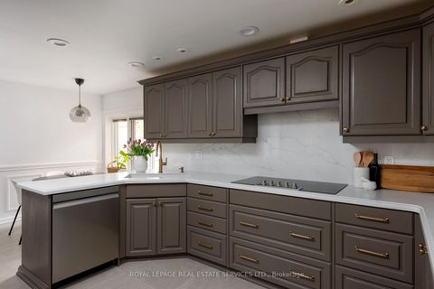 Photo 11 at 35 Bywood Drive, Rosethorn, Toronto
