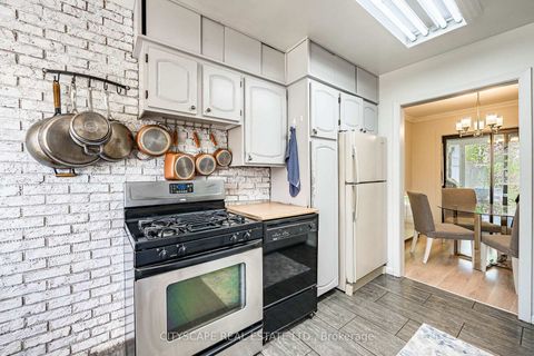 Photo 6 at 138 Overture Road, West Hill, Toronto