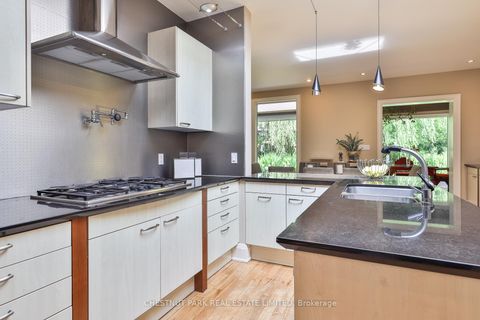 Photo 15 at 41 Hurlingham Crescent, Don Mills, Toronto