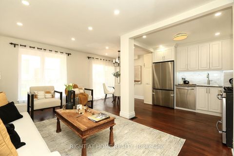 Photo 11 at 6 Snapdragon Drive, Pleasant View, Toronto
