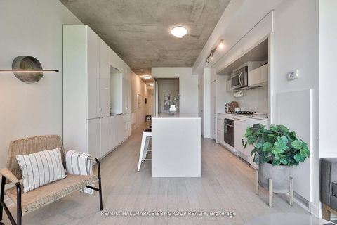 Photo 4 at 309 - 130 Rusholme Road, Dufferin Grove, Toronto