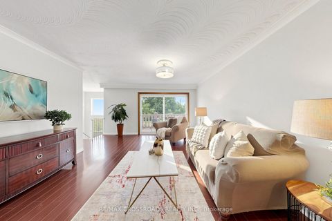 Photo 2 at 55 Bakerton Drive, Woburn, Toronto