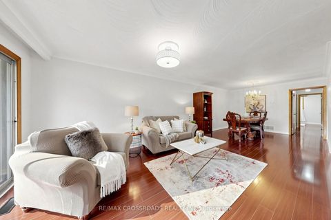 Photo 4 at 55 Bakerton Drive, Woburn, Toronto