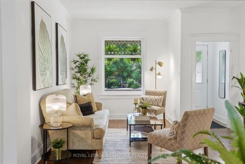 Photo 6 at 8 Baltic Avenue, Danforth, Toronto