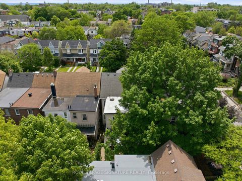Photo 31 at 8 Baltic Avenue, Danforth, Toronto