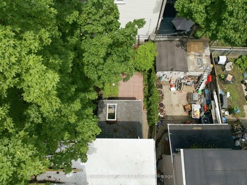 Photo 32 at 8 Baltic Avenue, Danforth, Toronto