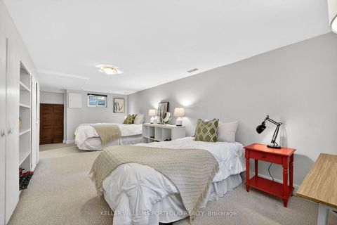 Photo 33 at 12 Glenaden Avenue E, Queensway, Toronto