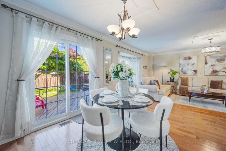 Photo 12 at 301 Kingsbridge Garden, Hurontario, Mississauga