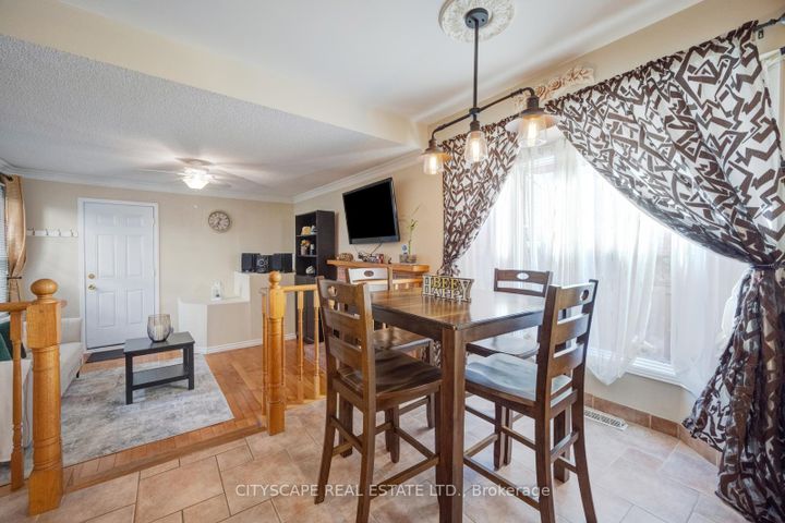 Photo 17 at 301 Kingsbridge Garden, Hurontario, Mississauga