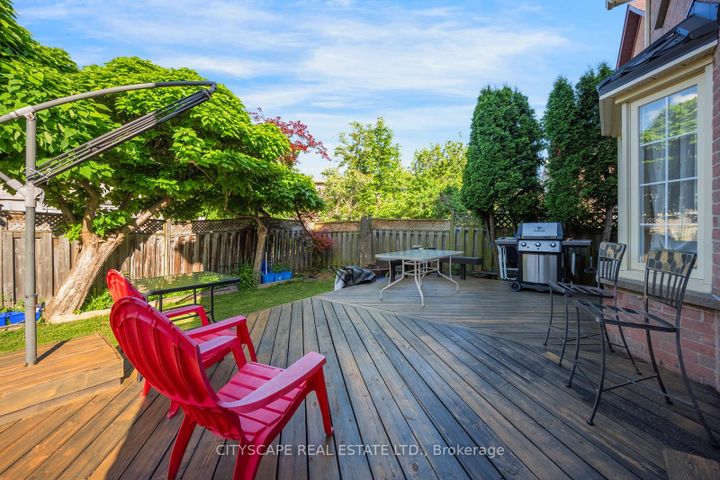Photo 48 at 301 Kingsbridge Garden, Hurontario, Mississauga