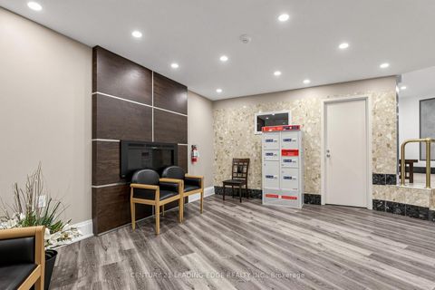 Photo 9 at 304 - 5 Vicora Linkway, Flemingdon Park, Toronto