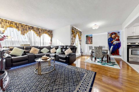 Photo 12 at 304 - 5 Vicora Linkway, Flemingdon Park, Toronto