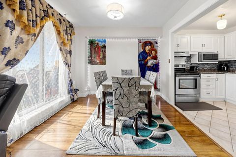 Photo 14 at 304 - 5 Vicora Linkway, Flemingdon Park, Toronto