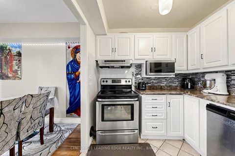 Photo 17 at 304 - 5 Vicora Linkway, Flemingdon Park, Toronto
