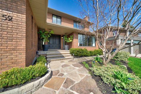 Photo 2 at 52 Courtsfield Crescent, Humber Valley, Toronto