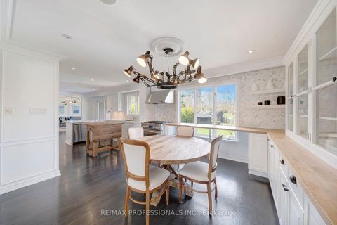 Photo 8 at 52 Courtsfield Crescent, Humber Valley, Toronto