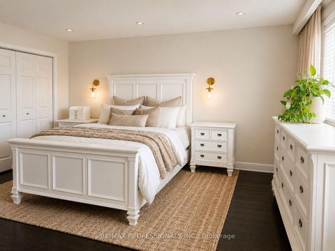 Photo 20 at 52 Courtsfield Crescent, Humber Valley, Toronto