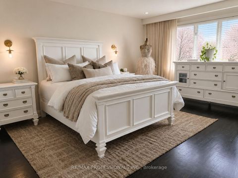 Photo 21 at 52 Courtsfield Crescent, Humber Valley, Toronto