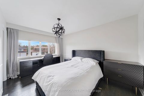 Photo 29 at 52 Courtsfield Crescent, Humber Valley, Toronto