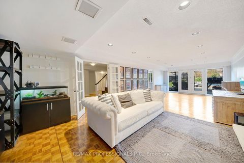 Photo 31 at 52 Courtsfield Crescent, Humber Valley, Toronto