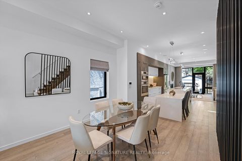 Photo 4 at 39 Coleridge Avenue, Lumsden, Toronto