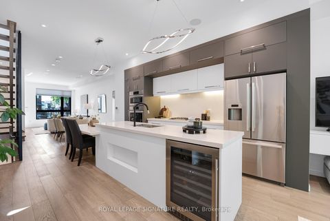 Photo 11 at 39 Coleridge Avenue, Lumsden, Toronto