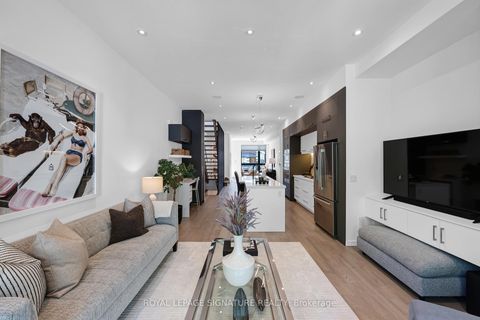 Photo 17 at 39 Coleridge Avenue, Lumsden, Toronto