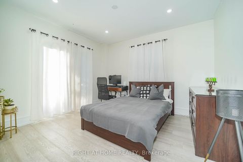 Photo 18 at 174 Aylesworth Avenue, Cliffside, Toronto