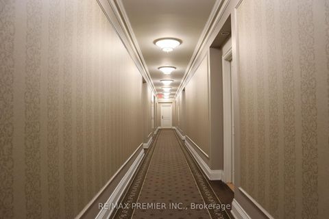 Photo 4 at 1506 - 9225 Jane Street, Maple, Vaughan