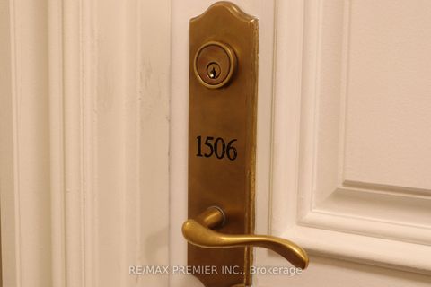 Photo 5 at 1506 - 9225 Jane Street, Maple, Vaughan
