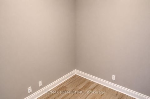 Photo 15 at 1506 - 9225 Jane Street, Maple, Vaughan