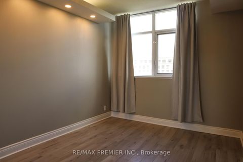 Photo 17 at 1506 - 9225 Jane Street, Maple, Vaughan