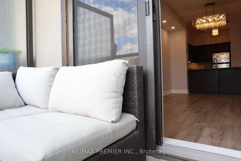 Photo 27 at 1506 - 9225 Jane Street, Maple, Vaughan