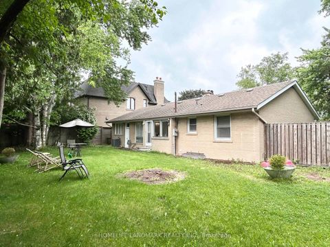 Photo 5 at 9 Terrington Court, Don Mills, Toronto